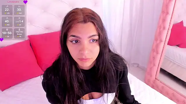 Snapshot of anchela-garcia1 chatting on October 6, 2025, 2:14 pm anchela-garcia1 online show from October 6, 2025, 2:14 pm