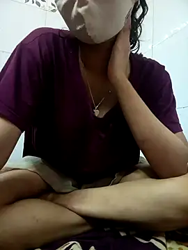 Snapshot of Alina_398 chatting on December 21, 2024, 7:38 pm Alina 398 online show from December 21, 2024, 7:38 pm