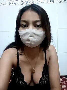 Snapshot of Alina_398 chatting on February 3, 2025, 2:24 pm Alina 398 online show from February 3, 2025, 2:24 pm