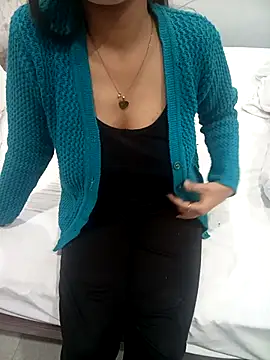 Snapshot of Alina_398 chatting on March 21, 2025, 12:50 pm Alina 398 online show from March 21, 2025, 12:50 pm