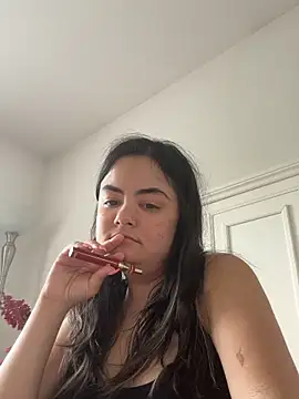 littlemissbabycakes online show from April 21, 2026, 8:55 pm