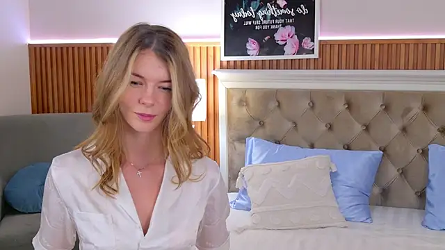 MeganMour online show from February 25, 2025, 11:11 pm