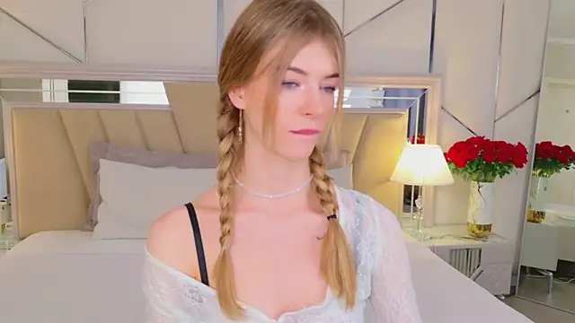 MeganMour online show from March 17, 2026, 5:05 pm