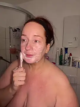 Engel mia online show from October 7, 2025, 1:30 pm