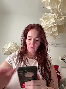 Engel mia online show from December 5, 2025, 10:13 am