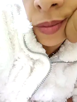 Snapshot of Linda-53 chatting on January 10, 2025, 7:35 am Linda-53 online show from January 10, 2025, 7:35 am