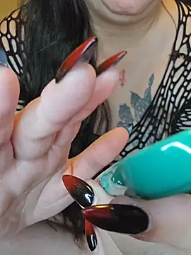 PeakabumPromo online show from November 12, 2025, 2:12 am