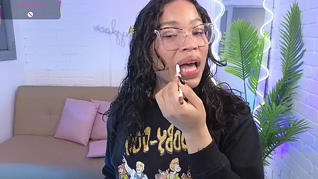 penelope tay1 online show from October 9, 2025, 3:48 am