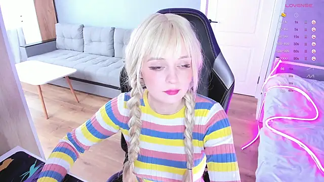 Amy honey angel online show from February 26, 2026, 10:47 am