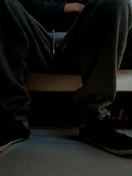 frotasso online show from November 10, 2025, 8:35 am