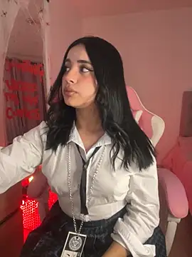 Emily-14 online show from October 22, 2025, 4:02 am