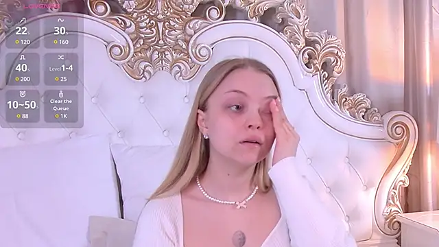 DorisHell online show from February 8, 2025, 3:53 pm