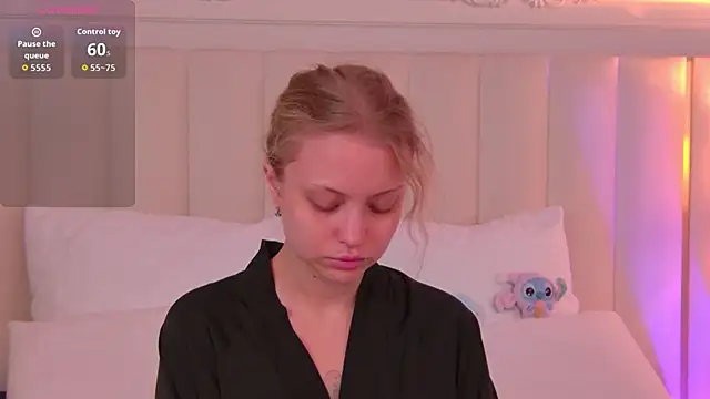 DorisHell online show from October 11, 2025, 2:55 am