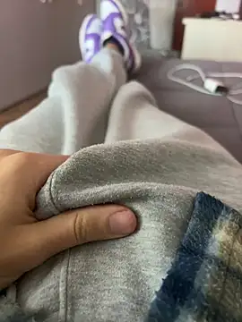 93moro online show from December 17, 2024, 12:54 pm