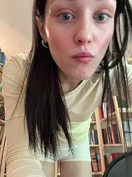 Mia Mia M online show from June 11, 2026, 5:11 pm