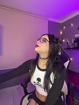 vampy dolll online show from March 20, 2026, 12:37 am