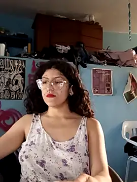 LoveElectra online show from March 10, 2025, 1:21 pm