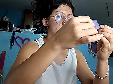 LoveElectra online show from October 2, 2025, 3:08 pm