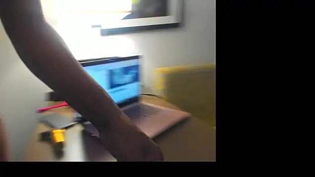 Snapshot of LuckiXCX chatting on January 8, 2025, 8:27 am LuckiXCX online show from January 8, 2025, 8:27 am