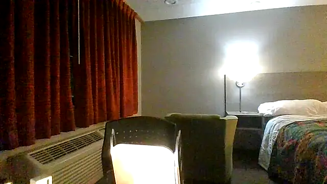 Snapshot of LuckiXCX chatting on February 9, 2026, 9:35 am LuckiXCX online show from February 9, 2026, 9:35 am