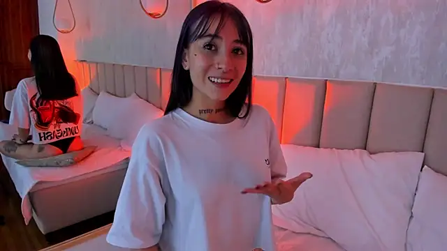 Michell Wallker online show from December 31, 2024, 1:26 am