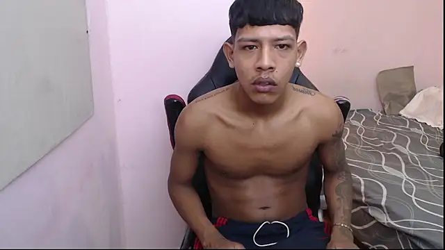 Snapshot of mr_stiven_ chatting on January 14, 2025, 6:02 am mr stiven  online show from January 14, 2025, 6:02 am