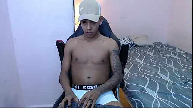 Snapshot of mr_stiven_ chatting on February 1, 2025, 6:10 am mr stiven  online show from February 1, 2025, 6:10 am