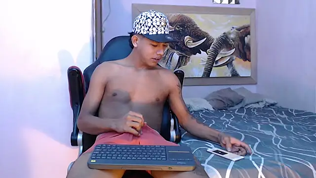 Snapshot of mr_stiven_ chatting on March 4, 2025, 1:34 am mr stiven  online show from March 4, 2025, 1:34 am