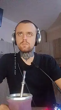 HappyZebra13 online show from January 11, 2025, 7:38 pm