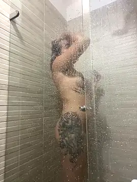 Liah ferrer online show from September 8, 2025, 10:31 pm