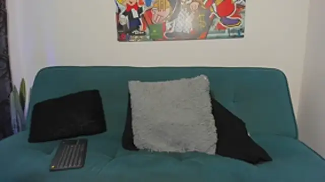 Liah ferrer online show from November 10, 2025, 12:48 pm