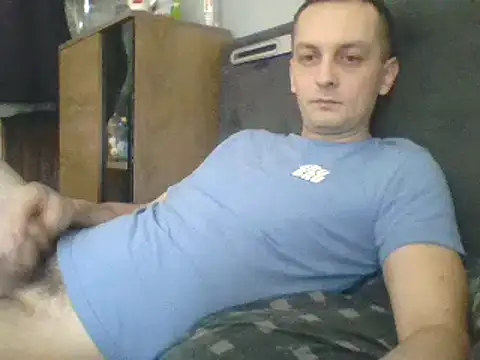 Snapshot of Kondzio chatting on February 10, 2025, 8:09 am Kondzio online show from February 10, 2025, 8:09 am