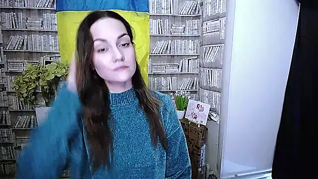 Lina Star S online show from November 18, 2025, 9:47 am