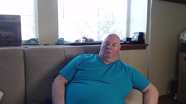 harley99574 online show from April 25, 2026, 9:45 pm