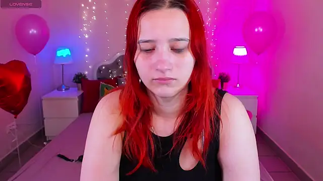 Snapshot of RachelPirce chatting on February 11, 2025, 2:03 am RachelPirce online show from February 11, 2025, 2:03 am