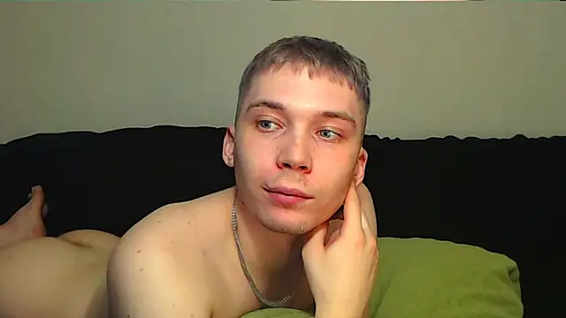 Snapshot of __sugarrebit chatting on February 3, 2025, 12:15 am   sugarrebit online show from February 3, 2025, 12:15 am