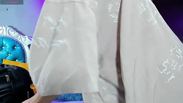 elizabeth rosa21 online show from February 12, 2025, 2:45 am