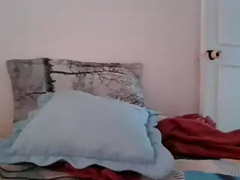 cris21324 online show from January 23, 2025, 8:35 pm