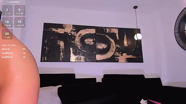 BellaCarteer  online show from February 25, 2025, 5:04 pm