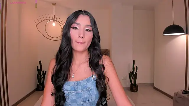 BellaCarteer  online show from April 6, 2026, 8:21 pm