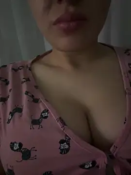 Gamzemm8888 online show from January 19, 2025, 7:26 pm