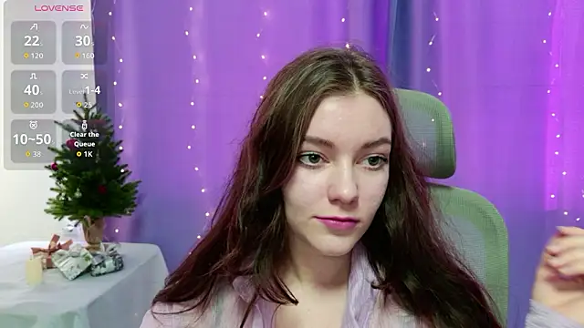 Lana  Cute  online show from February 5, 2026, 11:48 am