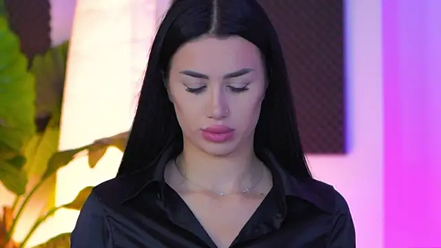 Jenna Day online show from November 8, 2025, 10:04 am