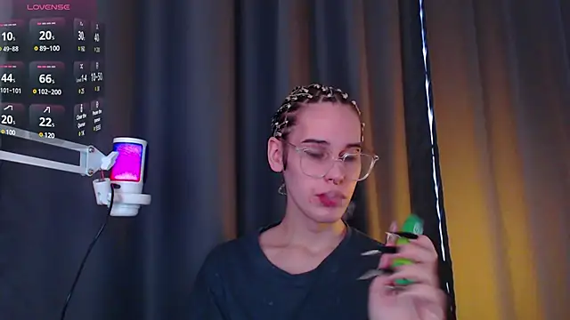 Snapshot of Cassie_Bae chatting on March 22, 2025, 9:24 am Cassie Bae online show from March 22, 2025, 9:24 am