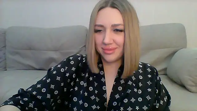 VickyLove047 online show from January 4, 2025, 6:30 am