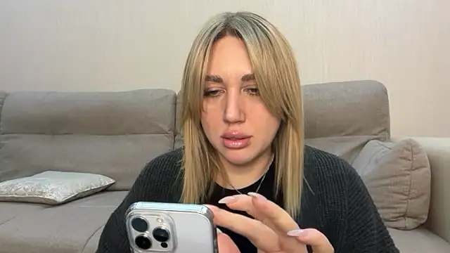 VickyLove047 online show from December 19, 2025, 7:21 pm