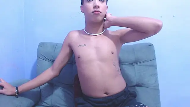 Hot kleo online show from January 3, 2025, 6:11 am