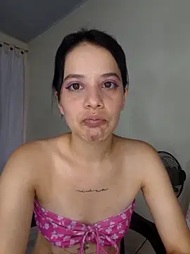 Snapshot of franchezkavegaaa chatting on March 11, 2026, 12:33 pm franchezkavegaaa online show from March 11, 2026, 12:33 pm