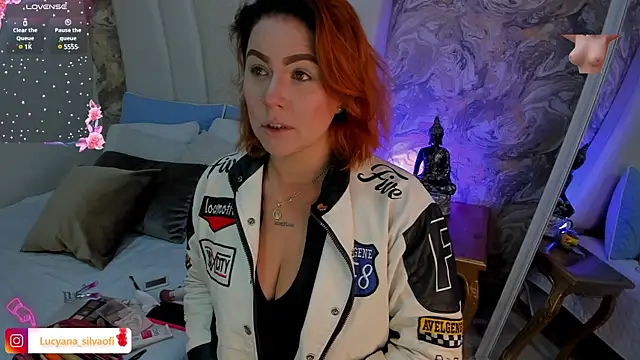 LucyanaSilva online show from February 13, 2025, 1:05 pm