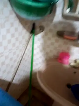 shenLytle online show from October 10, 2025, 1:43 pm